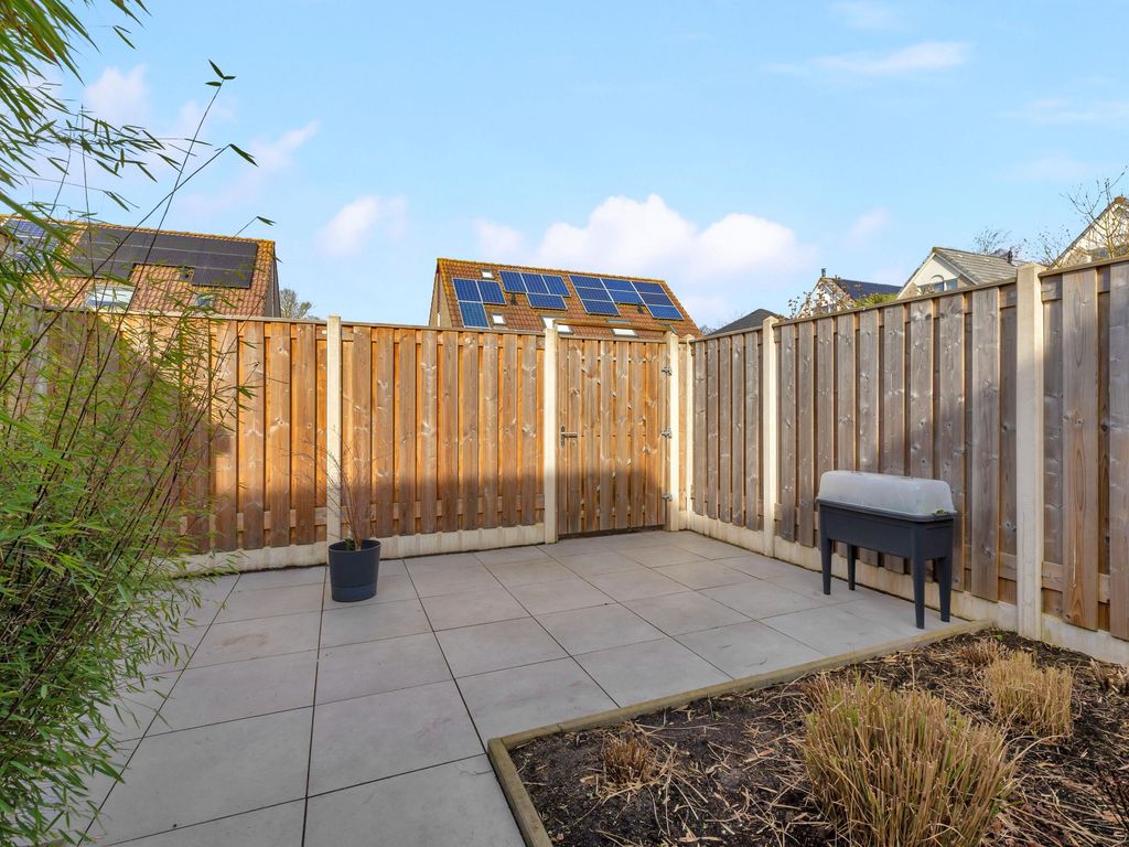 Brielse Rak 13, Brielle