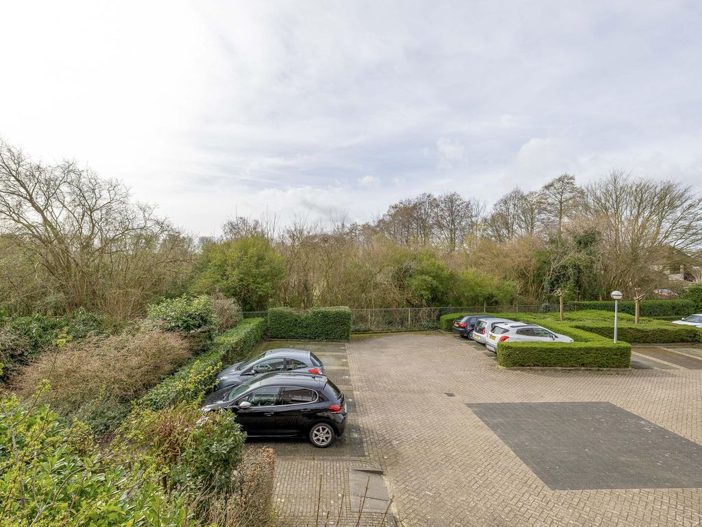 Krammer 32a, Brielle