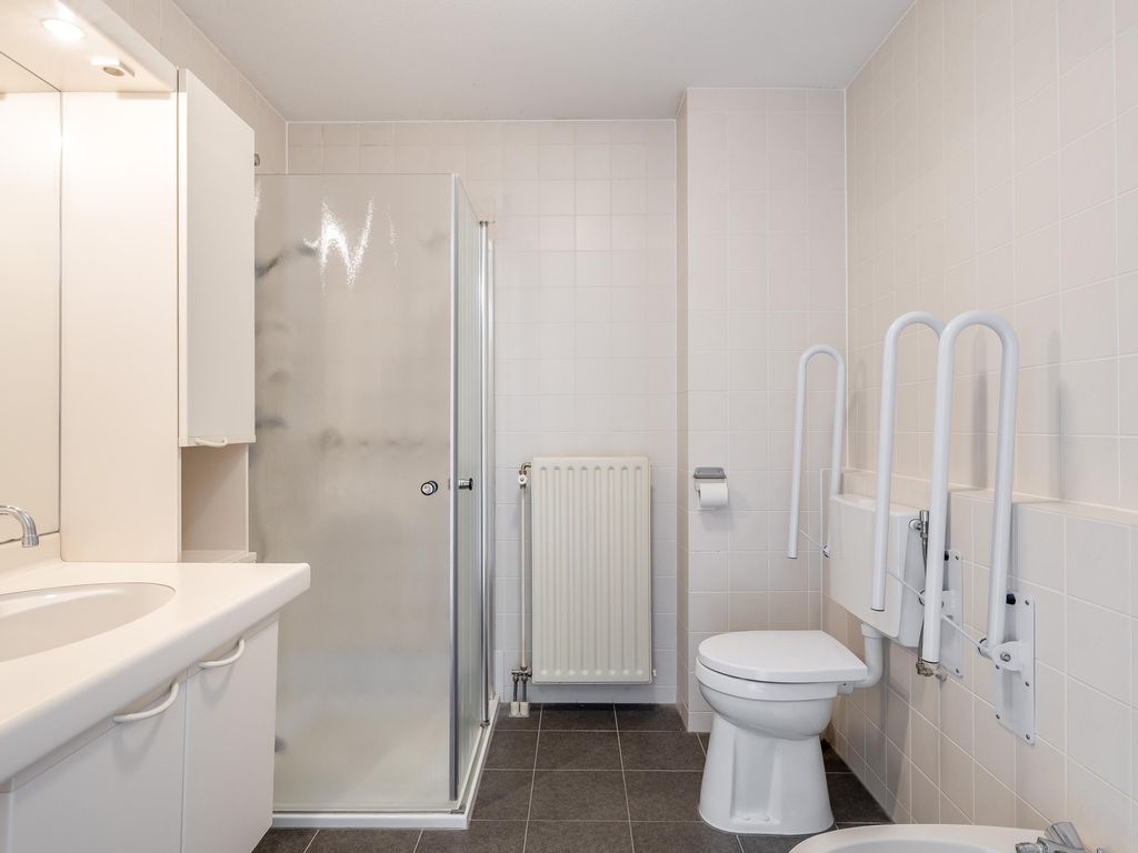 Krammer 32a, Brielle