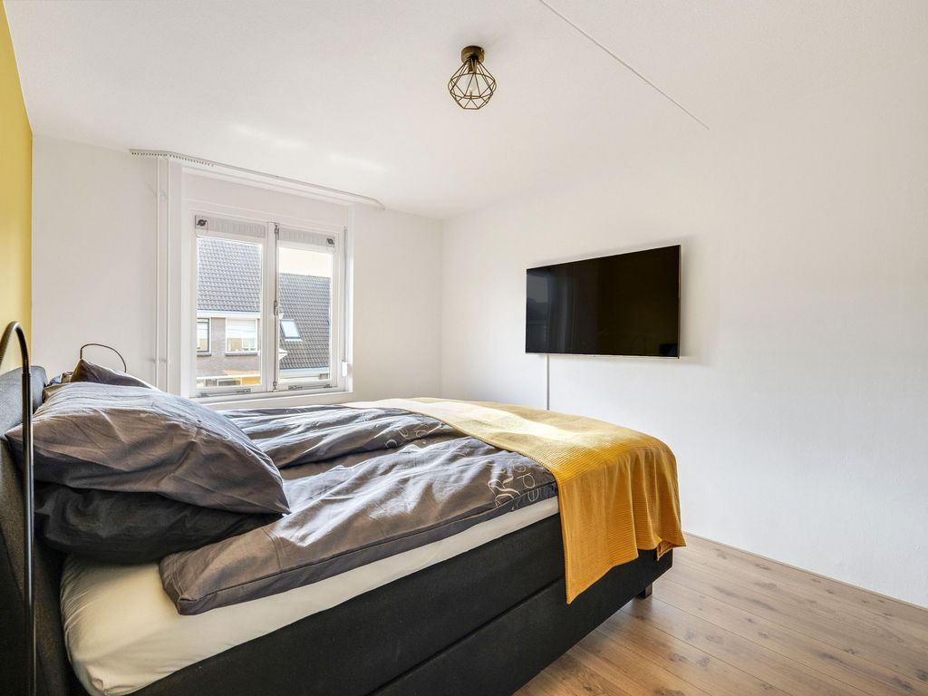 Sparregat 8, Brielle