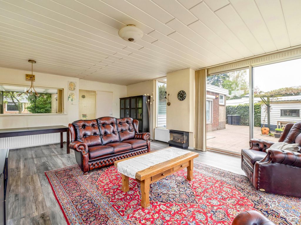 Zalmlaan 15, Zwartewaal