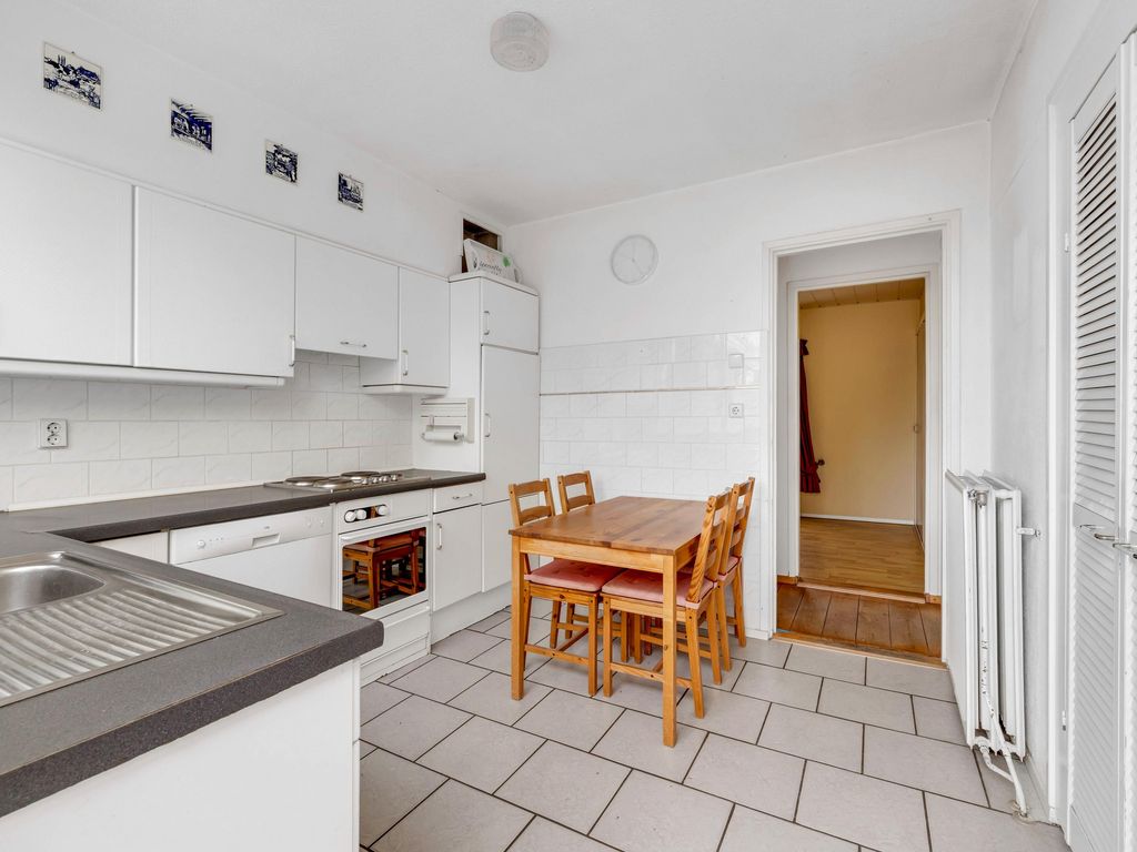 Zalmlaan 15, Zwartewaal