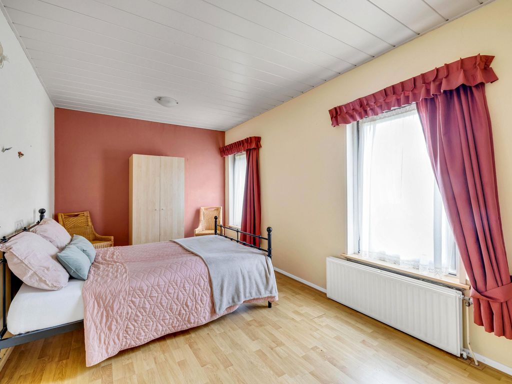 Zalmlaan 15, Zwartewaal