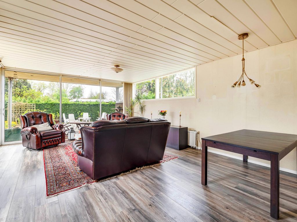 Zalmlaan 15, Zwartewaal