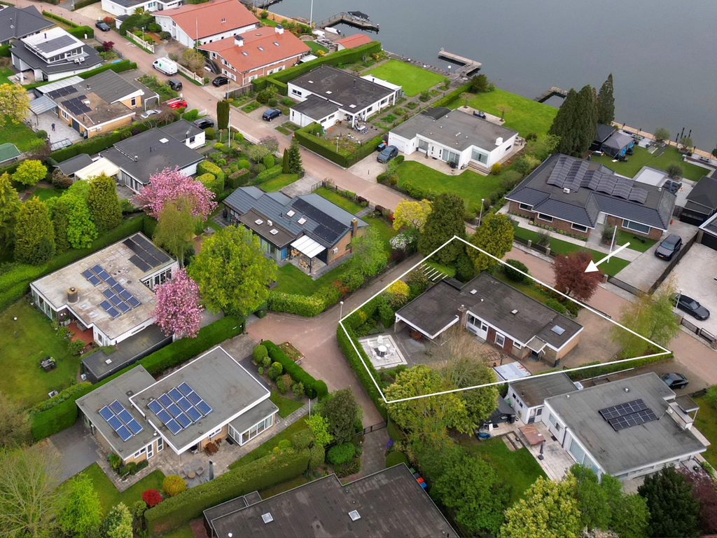 Zalmlaan 15, ZWARTEWAAL