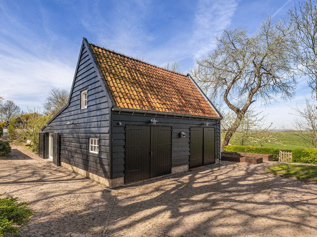 Wouddijk 12, Zwartewaal