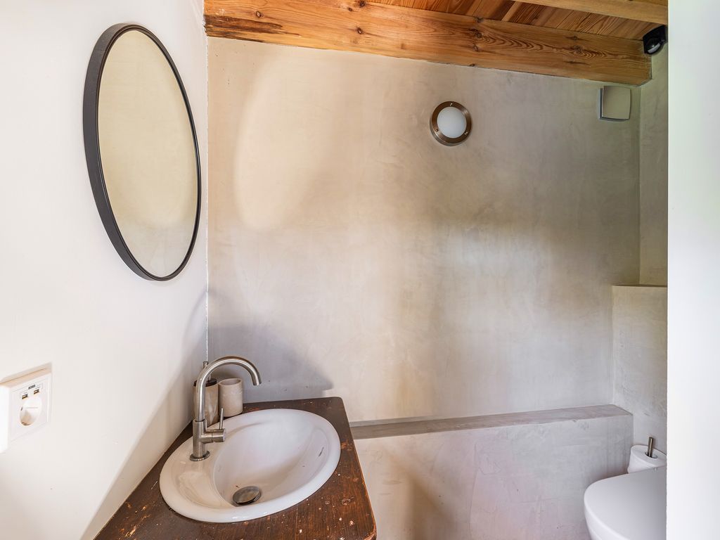 Wouddijk 12, Zwartewaal