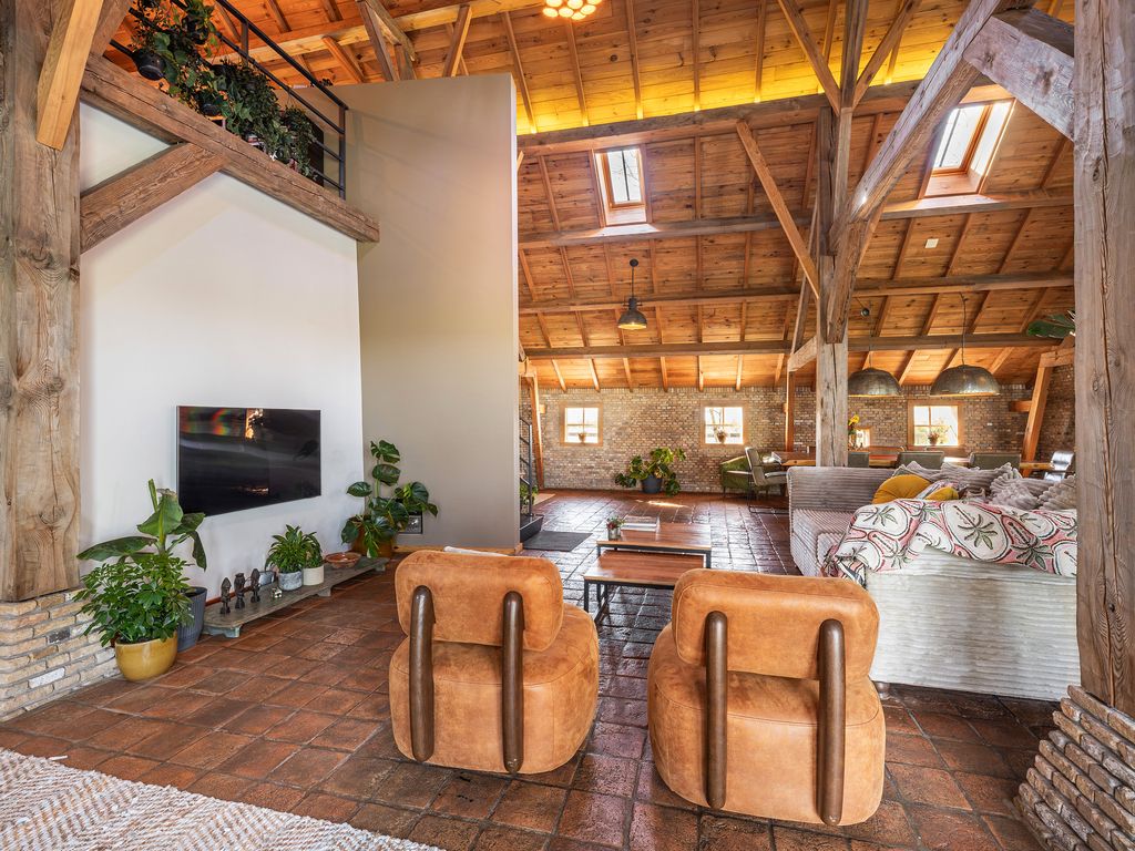 Wouddijk 12, Zwartewaal