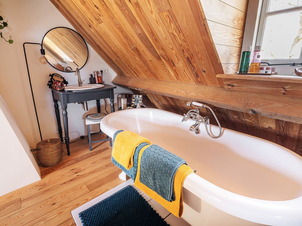 Wouddijk 12, Zwartewaal