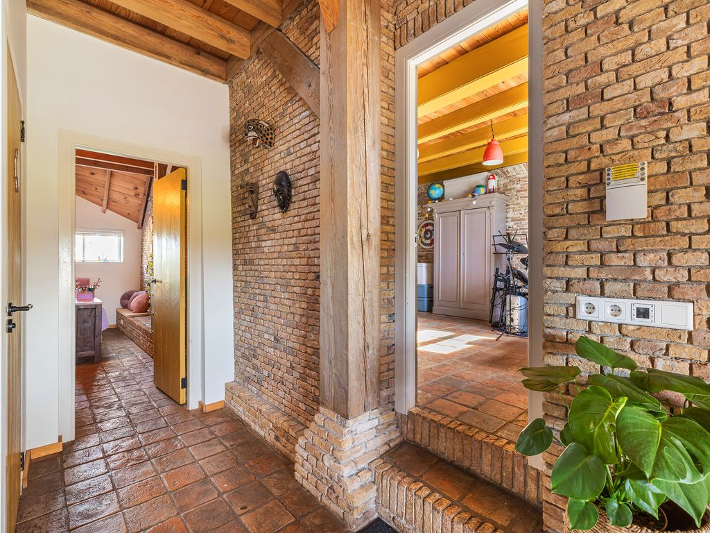 Wouddijk 12, Zwartewaal