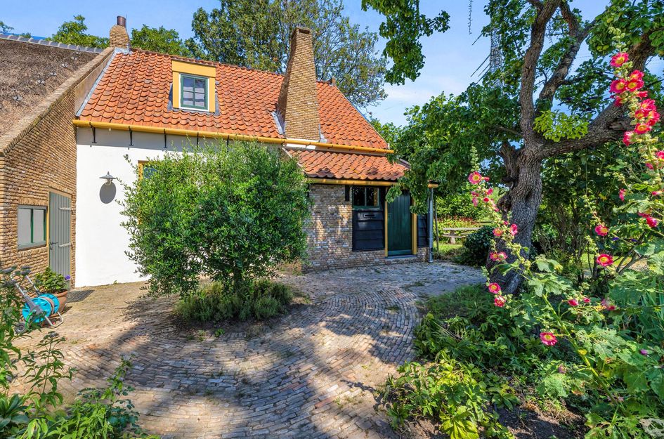 Wouddijk 12