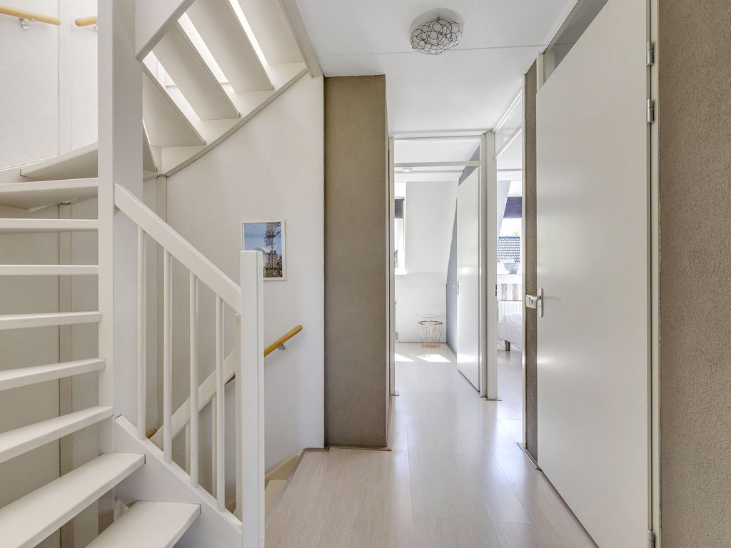 Staaldiep 3, Brielle