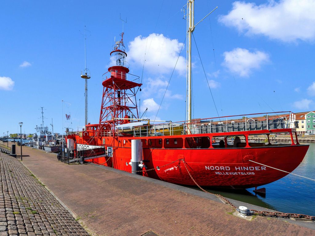 Opzoomerlaan 122, Hellevoetsluis