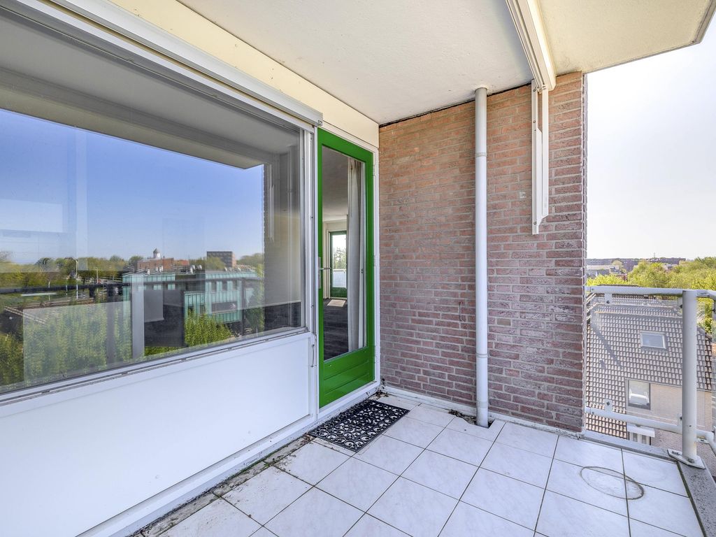 Honte 402, Brielle