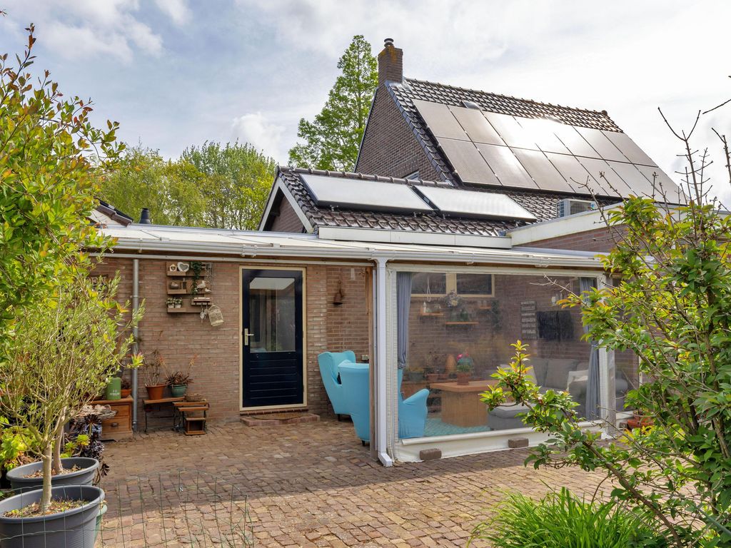 Korteweg 21, Rockanje