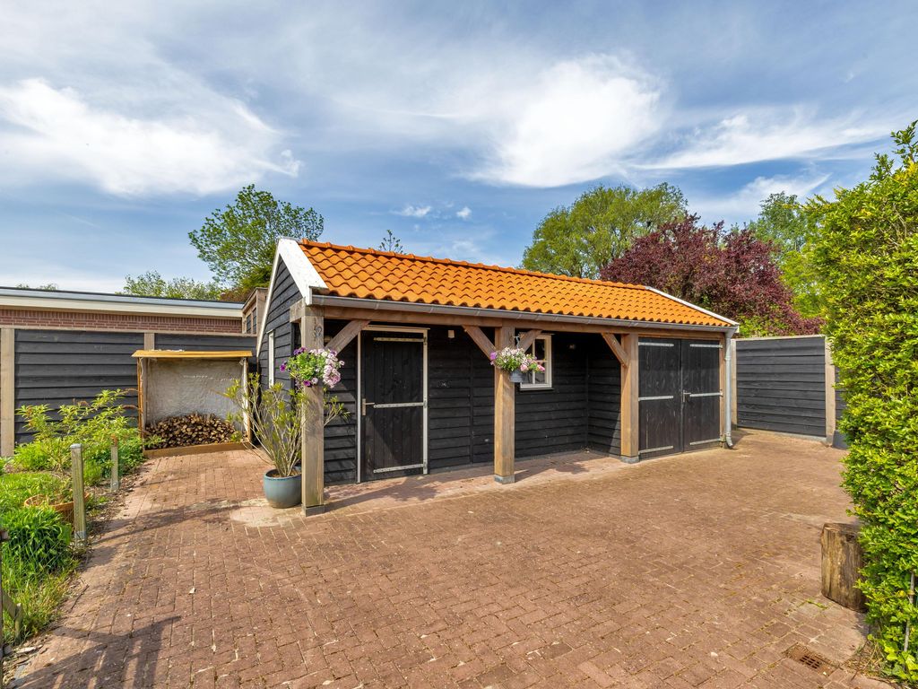 Korteweg 21, Rockanje