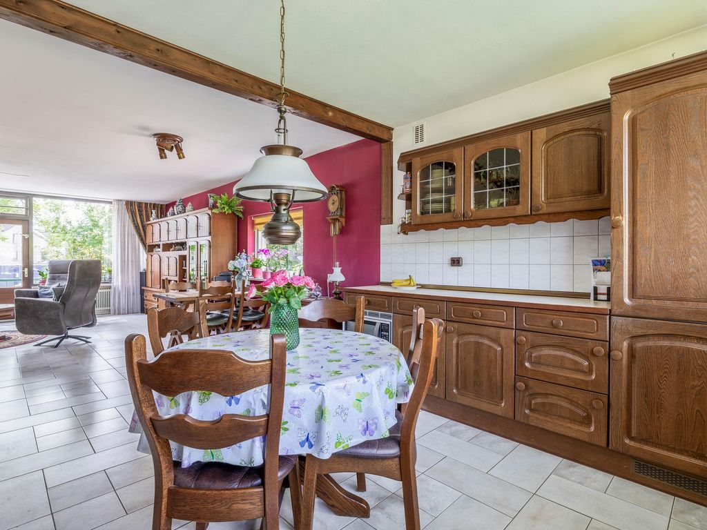 Mgr Smitstraat 42, Brielle