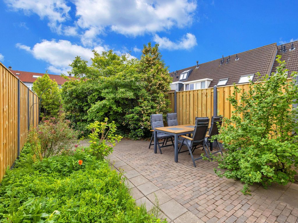 Lamoen 19, Brielle