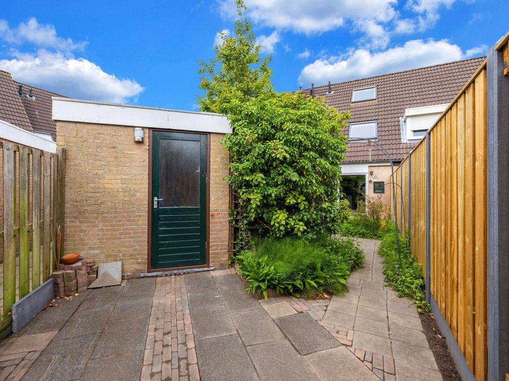 Lamoen 19, Brielle