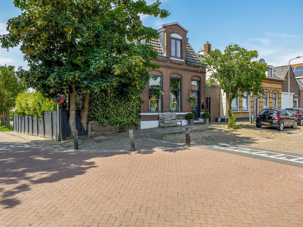 Henry Fordstraat 30, ZWARTEWAAL