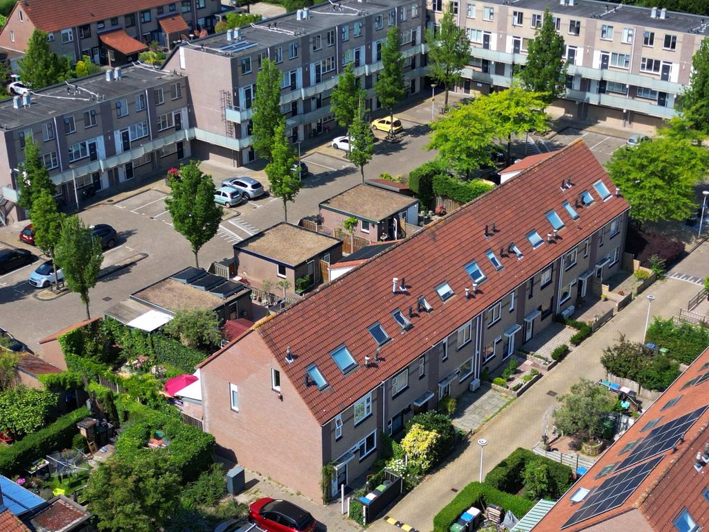 Toernooiveld 8, Oostvoorne