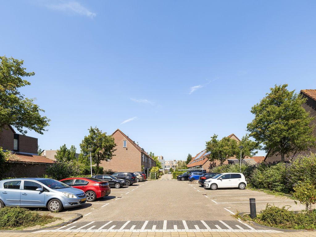 Toernooiveld 8, Oostvoorne