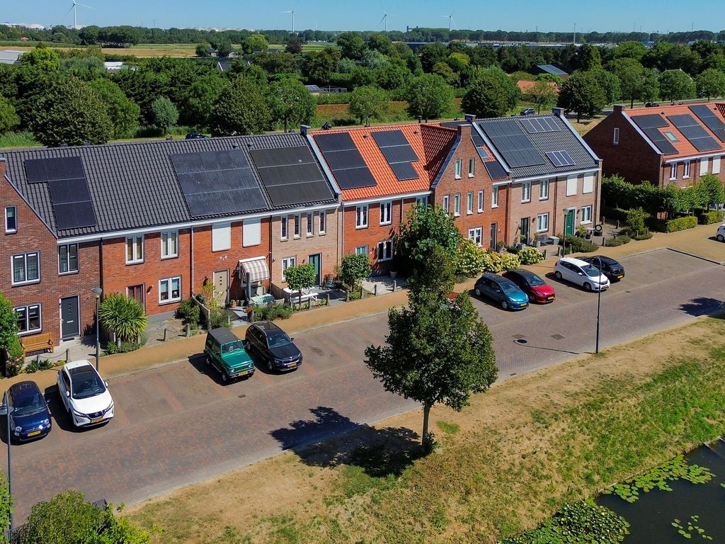 Landvoogdes 11, Brielle