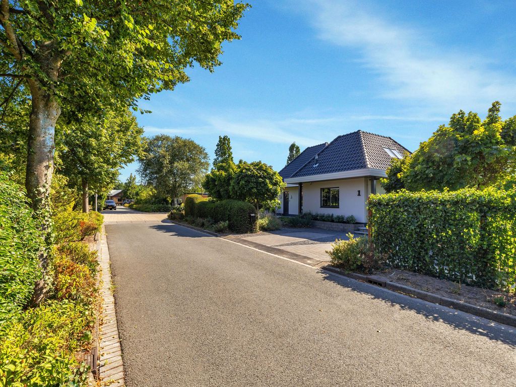 Abelenlaan 1, Oostvoorne
