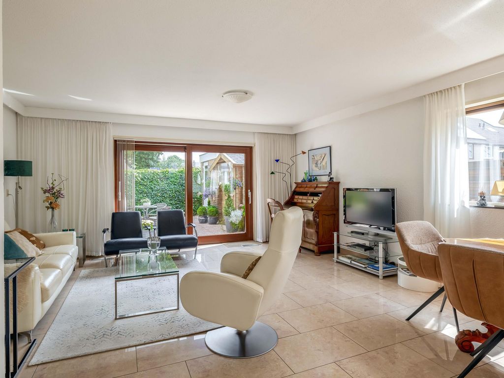 Dissel 29, Brielle