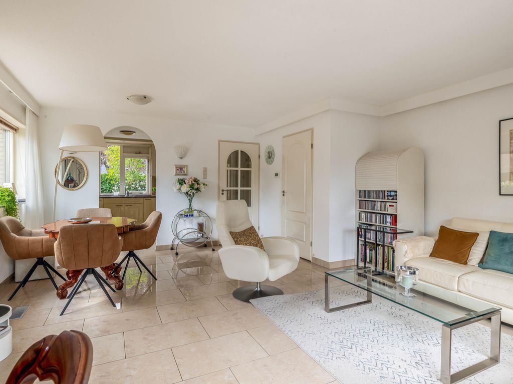 Dissel 29, Brielle