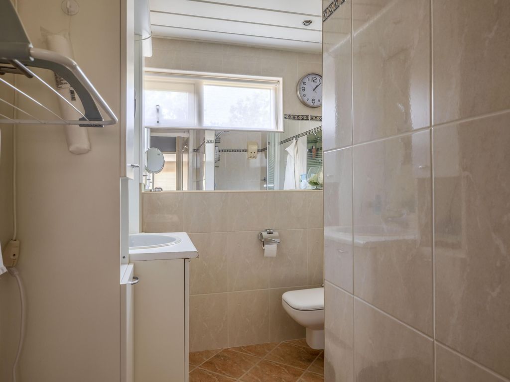 Dissel 29, Brielle