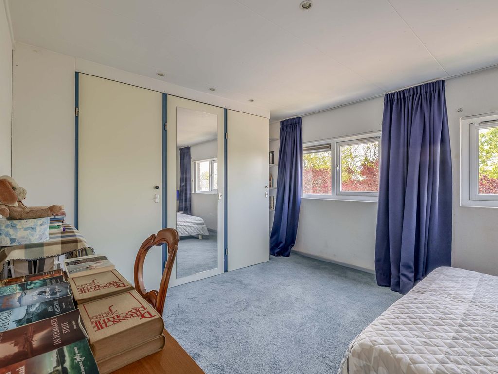 Dissel 29, Brielle