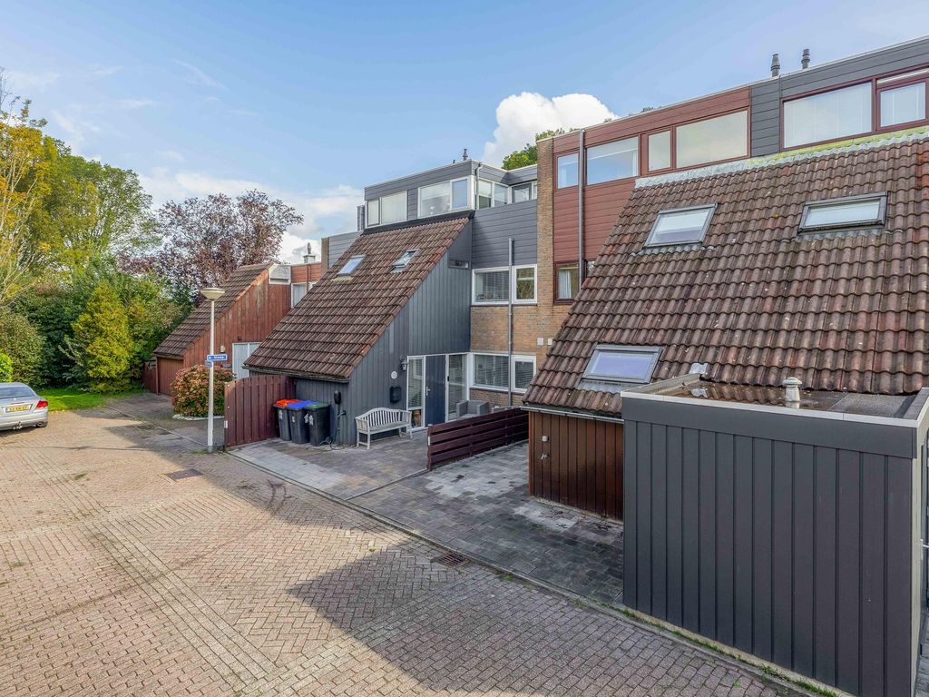 Griend 28, Brielle