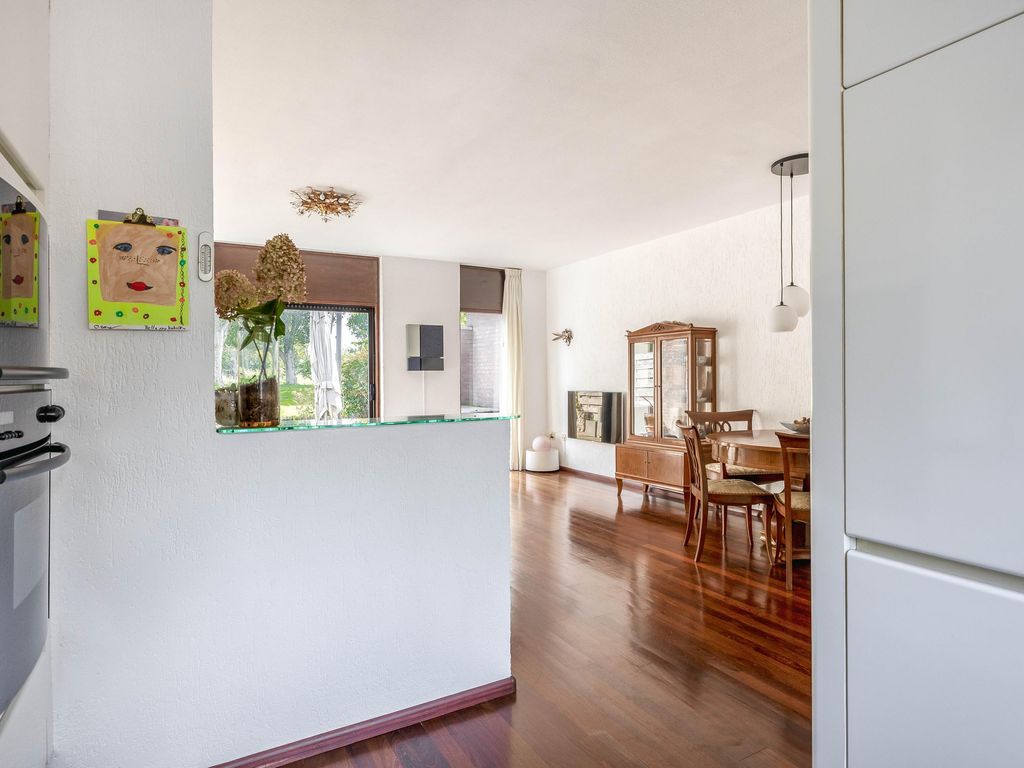 Griend 28, Brielle