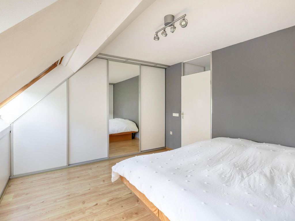 Griend 28, Brielle