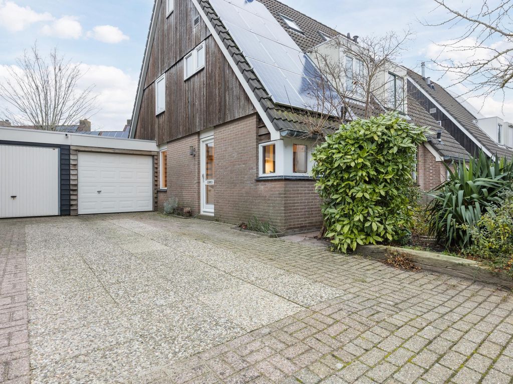 Hackfortstraat 21, HELLEVOETSLUIS