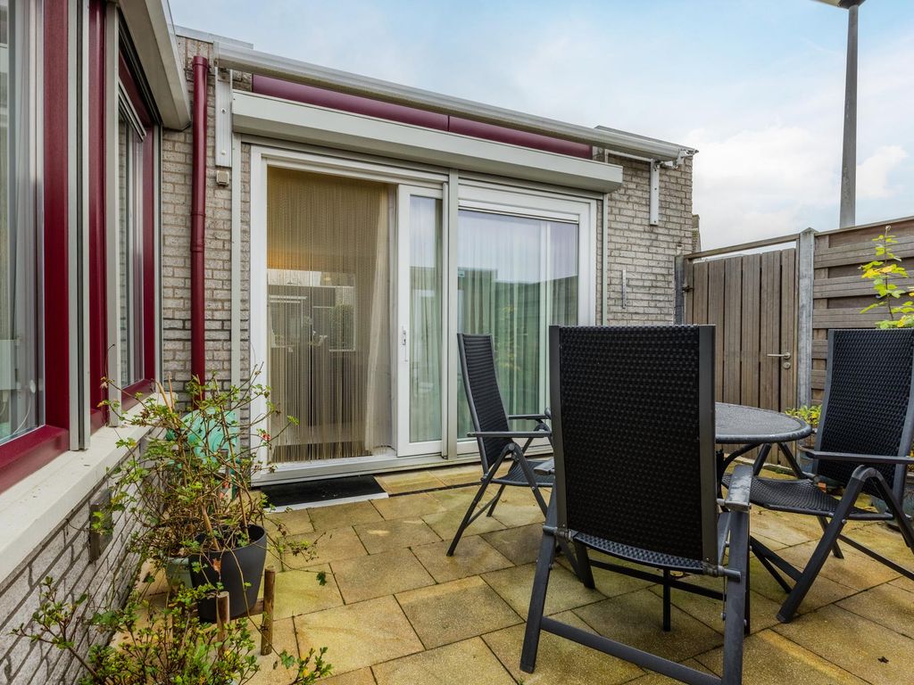 Kongostraat 1, SPIJKENISSE