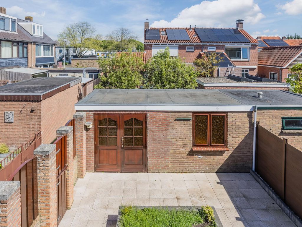 Willems Fopsstraat 1, HELLEVOETSLUIS
