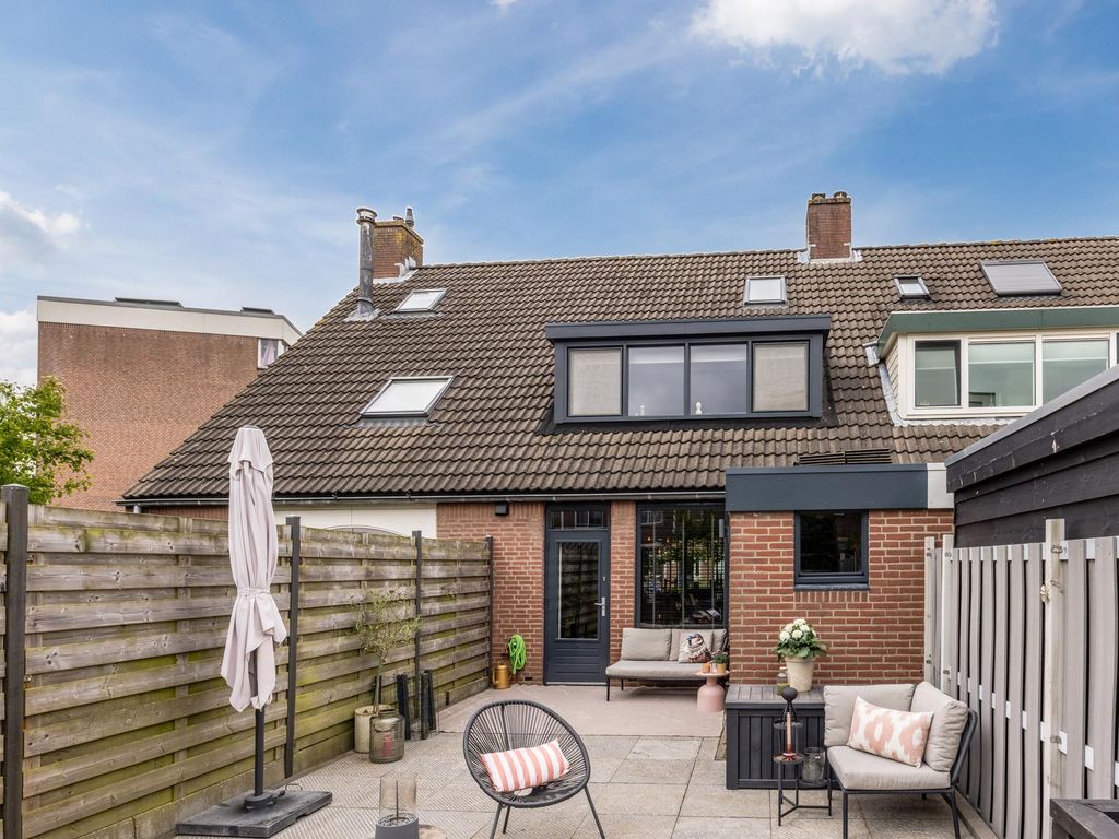 Waterman 5, HELLEVOETSLUIS