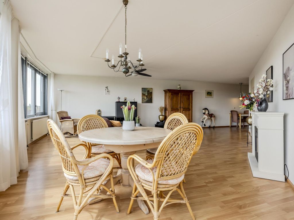 Volantestraat 43, HELLEVOETSLUIS