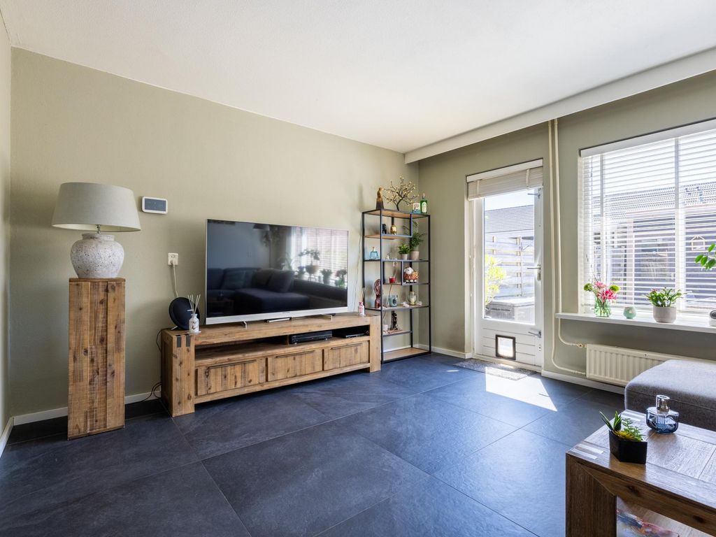 Koperslager 34, HELLEVOETSLUIS