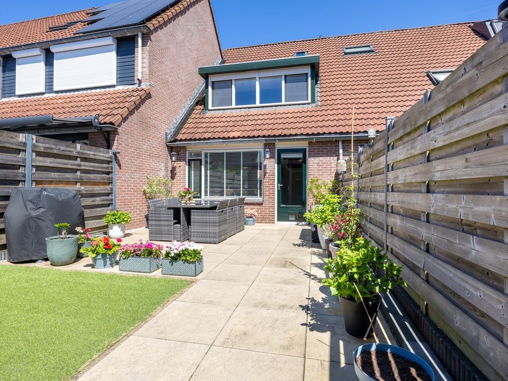 Koperslager 34, HELLEVOETSLUIS