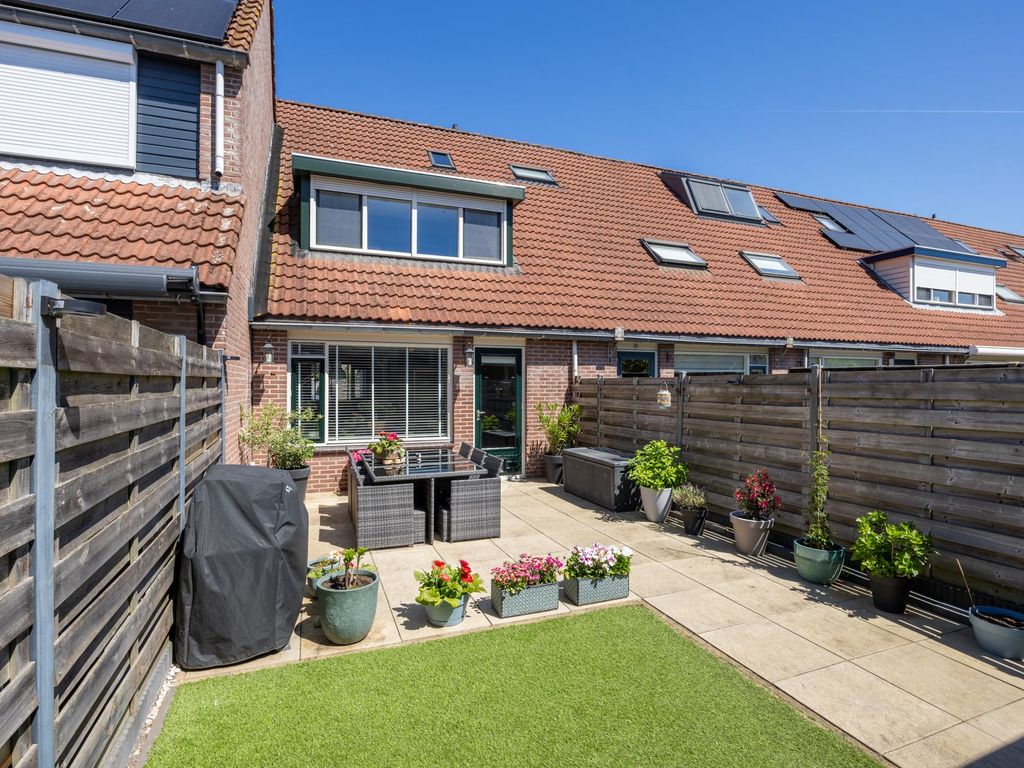 Koperslager 34, HELLEVOETSLUIS