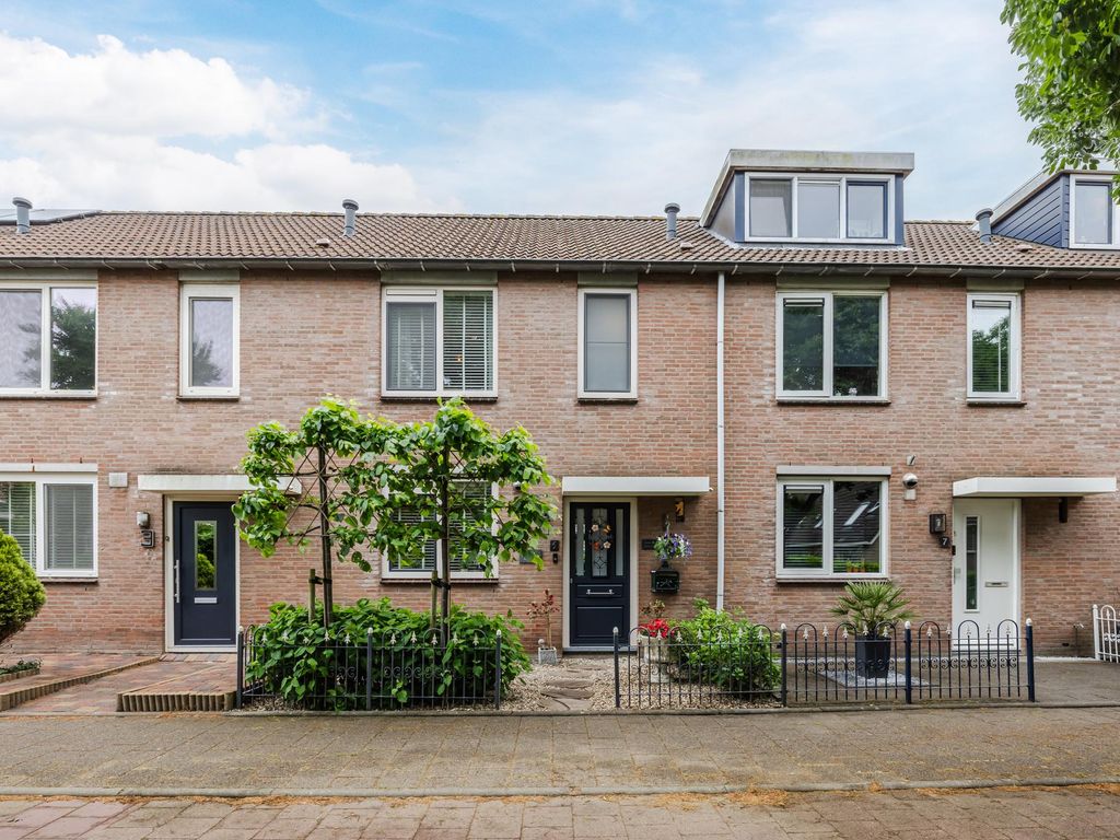 Simon Zwaanpad 5, HELLEVOETSLUIS
