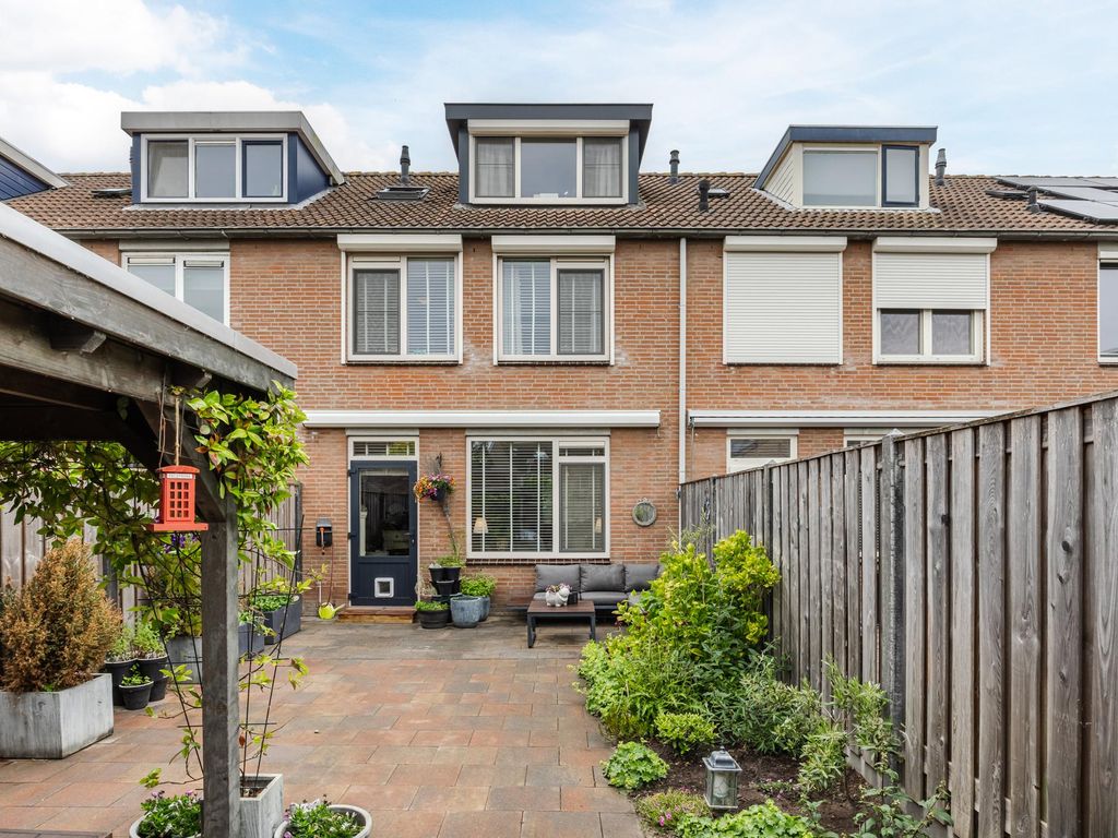 Simon Zwaanpad 5, HELLEVOETSLUIS