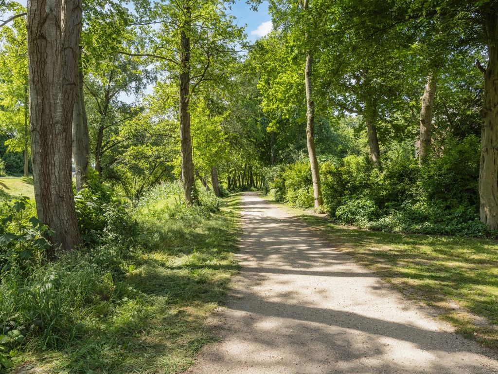 Bloesemlaan 49, ROZENBURG