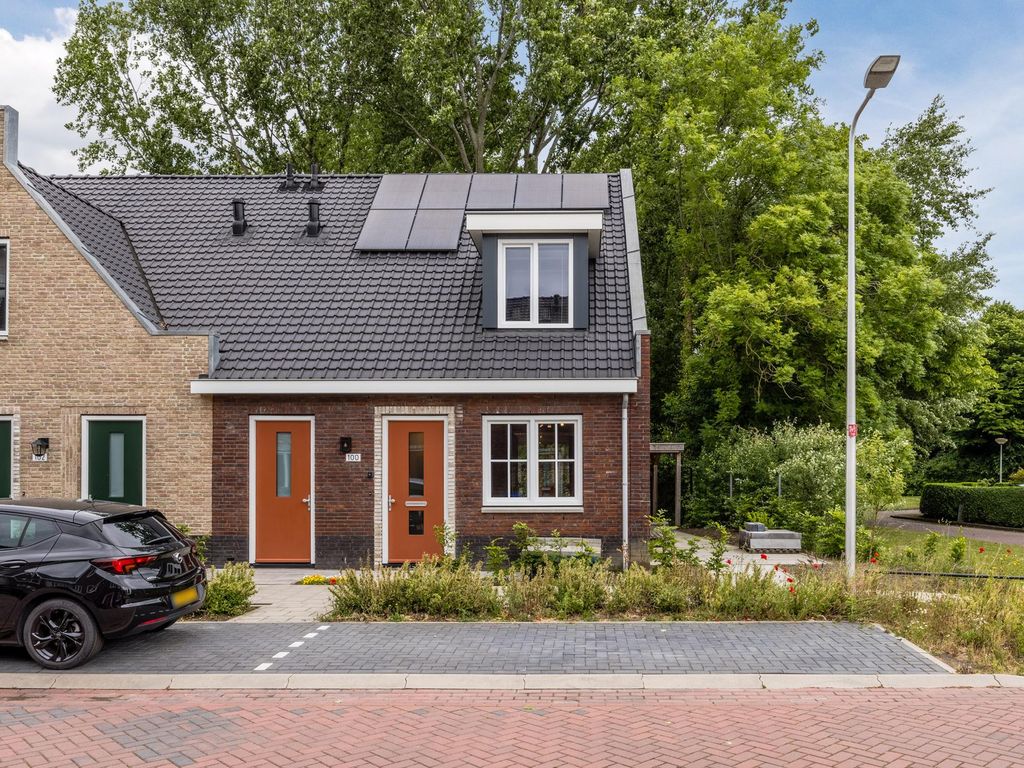 Vierasser 100, HELLEVOETSLUIS