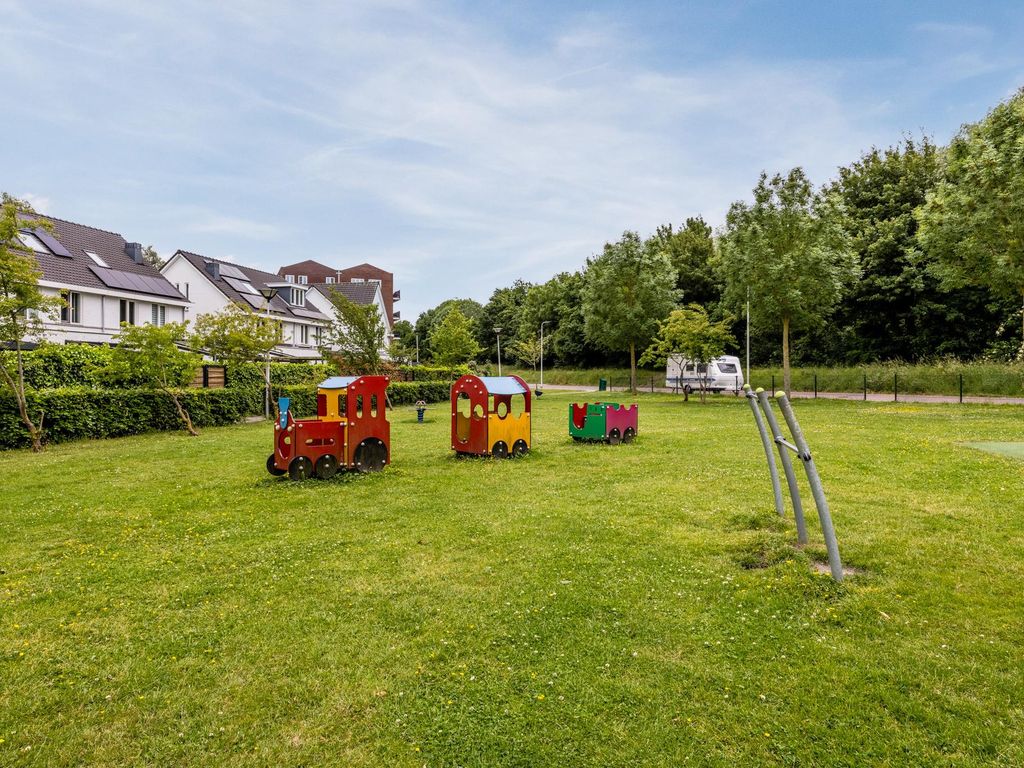Vierasser 100, HELLEVOETSLUIS