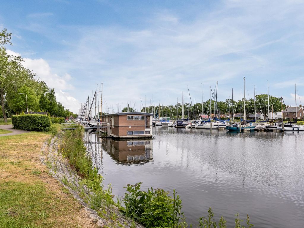 Vierasser 100, HELLEVOETSLUIS
