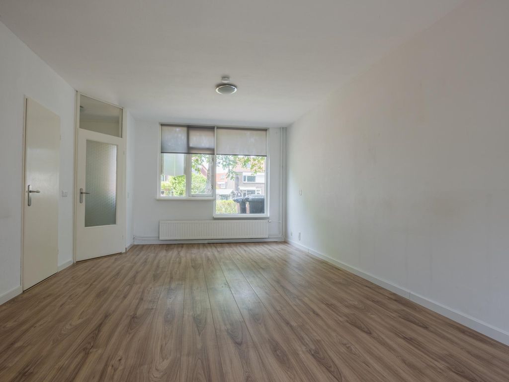 Ebstroom 140, HELLEVOETSLUIS
